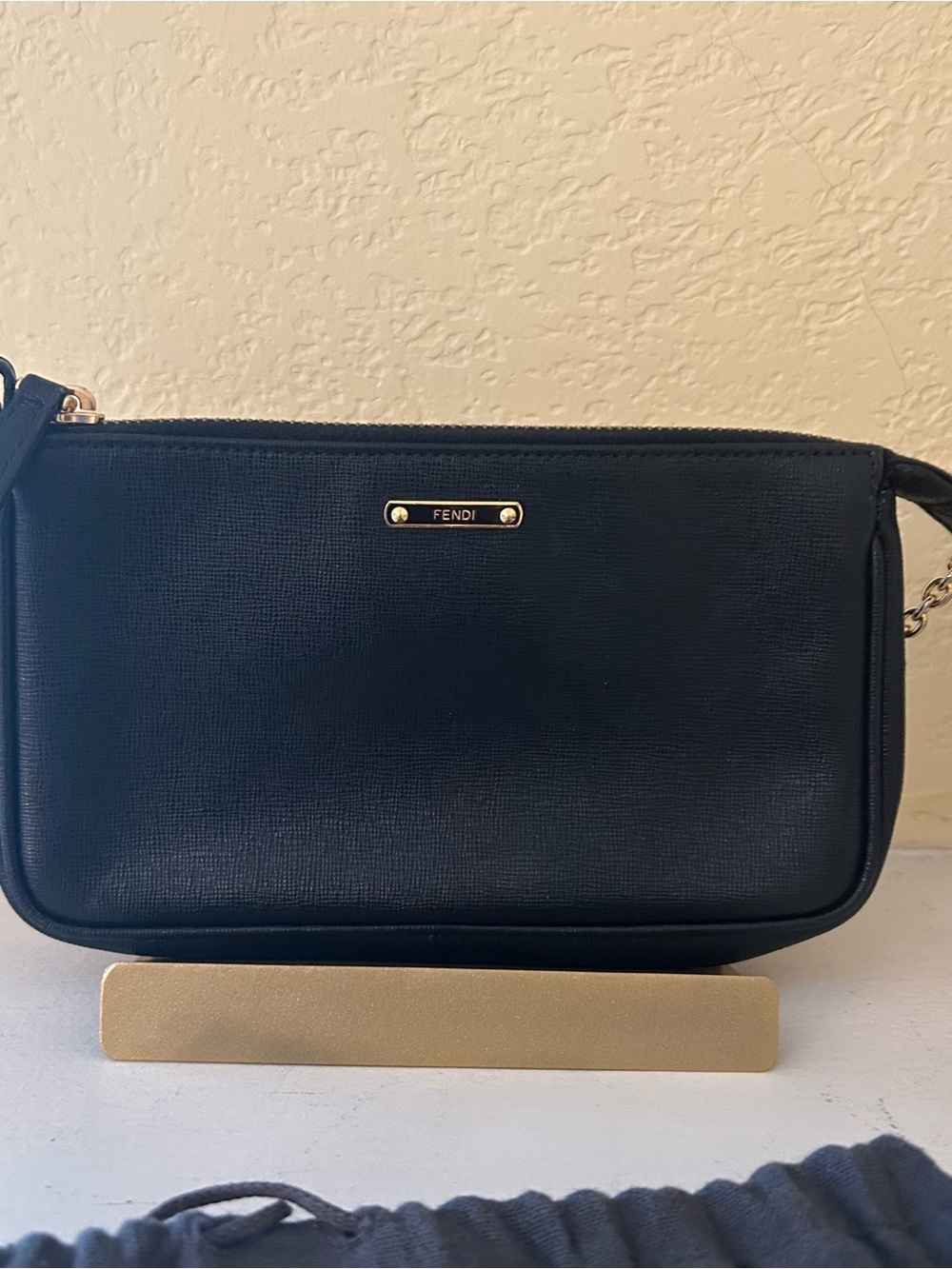 Fendi Black Leather Shoulder Bag with Gold Chain - Picture 3 of 16
